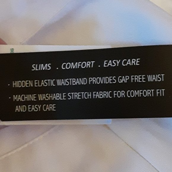 COUNTERPARTS Slimming Sensations Bermuda Shorts  8 - Picture 10 of 10